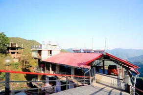 Aaa Hotel & Restaurant - Image 4
