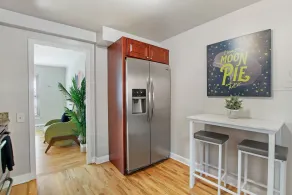1BR Roomy Apartment in Bowmanville - Image 5