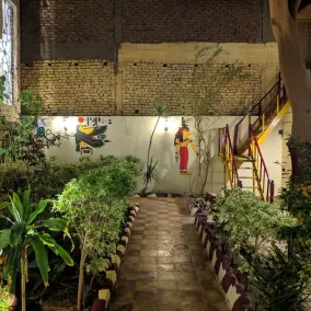 Elphardous Hotel - Image 5