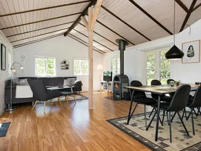 Cosy Holiday Home in Rømø With Sauna - Image 3