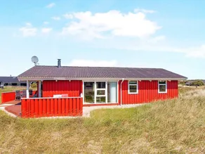 Welcoming Holiday Home in Hirtshals With Sauna - Image 2
