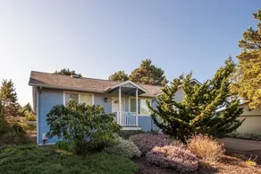 Beverly Beach Seaclusion 3 Bedroom Home - Image 4