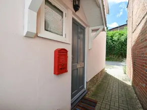 Charming Cottage in Middleton With a Beautiful View From the Garden - Image 2