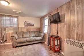 Robins Roost - Image 2