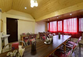 Hotel Akash Hills by OYO Rooms - Image 5