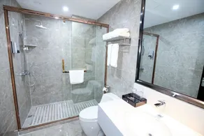Manhattan Hotel (Guilin Liangjiang Sihu North Polar Square Branch) - Image 2