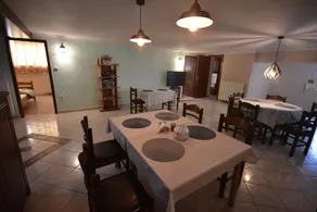 Cozy Country House - Image 3