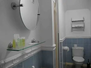 Windsor Guest House Northallerton - Image 5
