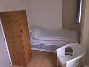 Large 2-bed House Derbyshire off Chatsworth rd - Image 3