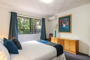 St. Lucia 2 Bedroom Apartment near UQ & Citycat - Image 2