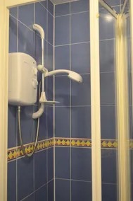 Attractive 3 Bedroom Flat in Central Haymarket - Image 3