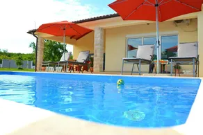 Private Villa in Kunj - Image 3