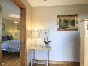Teal Cottage - Image 2