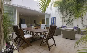 Fantastic Townhouse - Image 4