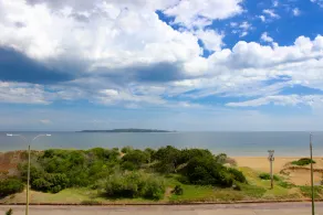 Apartamento frente a playa Mansa - Image 4