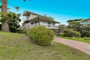 Leighton Bay Walk - Image 5