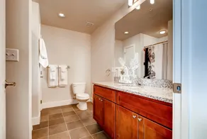 Global Luxury Suites at Whetstone Way - Image 4