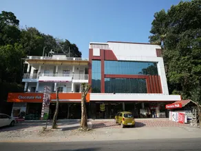 OYO Hotel Neelakurinji - Image 5
