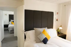 Riverside Luxury Apartment - Image 2