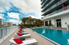 BW Miami Vacation Rentals at Beachwalk Resort - Image 5
