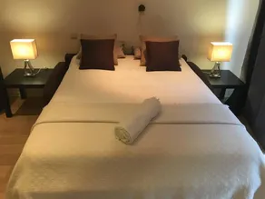 Apartment With 2 Bedrooms in Uccle, With Enclosed Garden and Wifi - Image 3