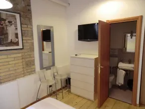 Caesar's Rooms - Image 3