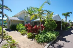Pacific Blue Townhouse, 351/265 Sandy Point Road - Image 3