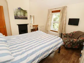 Bluebell Cottage - Image 5