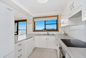 Peninsula Court 5 - Image 4