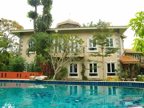 The Heritage House & Garden - Image 2