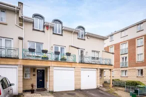 Regency Mews - Image 4