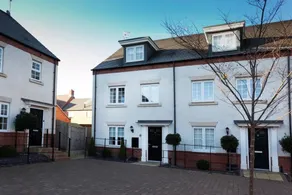 The Townhouse - Image 5