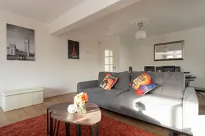 BookedUK - Bungalow House in Roydon - Image 2