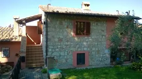 House With one Bedroom in San Vitale, With Furnished Balcony and Wifi - Image 4