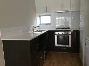 Apartment In Queens Park - Image 4