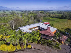 Hotel & Canopy La Hacienda - Image 5