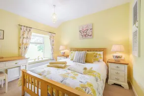 Barr Cottage - Image 5