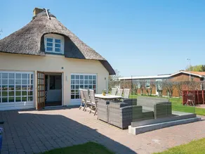 Rustic Holiday Home in Juelsminde With Terrace - Image 3