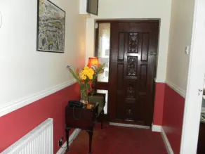 Lettermore 1 Apartment - Image 3