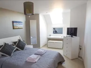Flat 8 Hazelhurst - Image 2