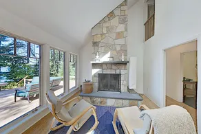 Stunning Waterfront W/ Private Deep-water Dock 6 Bedroom Home - Image 5
