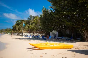 Merrils Beach Resorts lll - Image 2