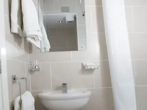 The Greenside Hotel - Image 5