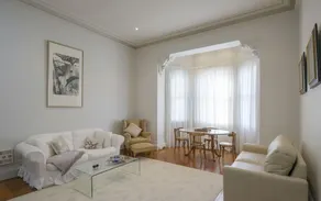 Roxburgh House Apartments - Image 2