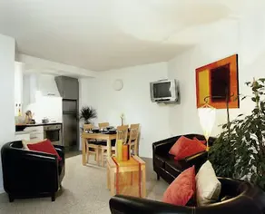 Riverwalk Accommodation - Image 4