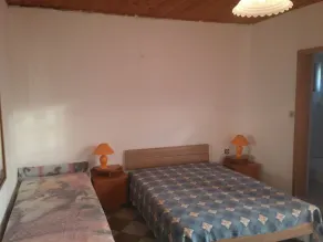 Stunning 1-bed Apartment in Zubovići - Image 3