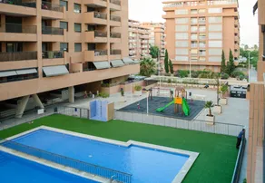 ApartUP Patacona Pool Views - Image 4