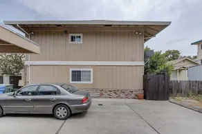 Comfy 2-bedroom, 5min to Concord Bart - Image 4