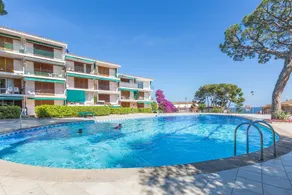 Apartment - 2 Bedrooms with Pool young people group not allowed - 04781 - Image 3