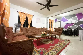 OYO 90198 Aleesya Homestay - Image 2